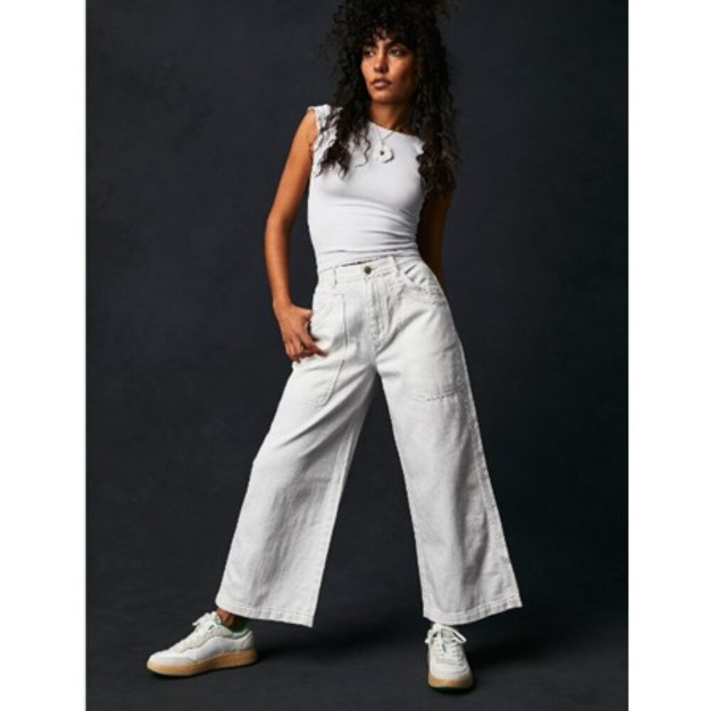 NWT Free People Piper Midrise Wideleg Crop Jeans - Crystal Clear - Sz 33